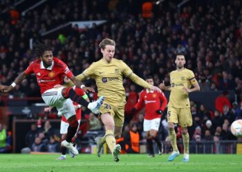 مانشستر يونايتد يطيح ببرشلونة ويتأهل إلى ثمن نهائي الدوري الأوروبي