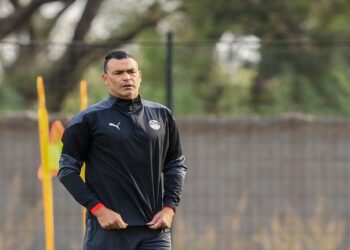 الاتحاد المصري يستنكر تعاقد الحضري مع المنتخب السوري