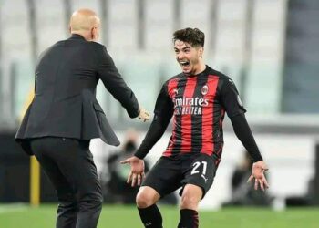 وليد الركراكي يلتقي ابراهيم دياز لاقناعه لحمل قميص المنتخب المغربي