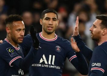 أشرف حكيمي ثالث أغلى لاعب في الدوري الفرنسي