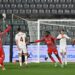 كريمونيزي يفوز على روما ويغادر قاع الدوري الإيطالي