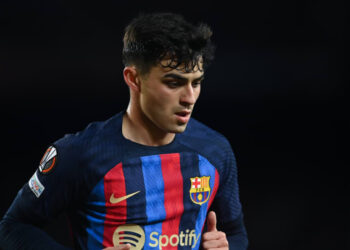 بيدري يغيب عن “كلاسيكو الأرض”