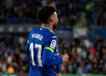 منير الحدادي يقود خيتافي يفوز على إشبيلية بونو والنصيري
