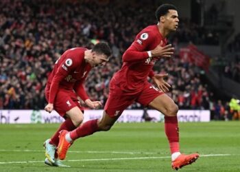 ليفربول بإبداع محمد صلاح يقسو على مانشستر يونايتد