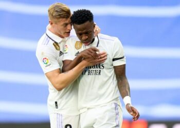 ريال مدريد يهزم إسبانيول بثلاثية في الليغا