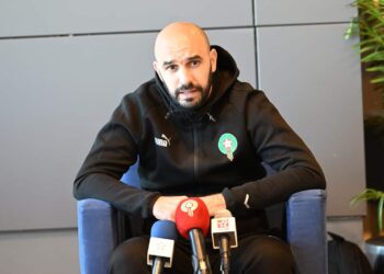 وليد الركراكي  : “ماشي نتوما لي جبتوا عبد الرزاق حمد الله”