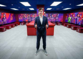 برشلونة يجدد عقد سيرجي روبرتو حتى 2024