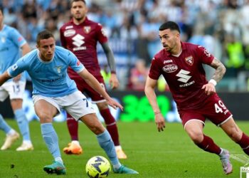 تورينو يصدم لاتسيو الطامح إلى مقعد في دوري الأبطال