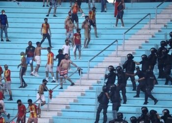 إصابة 25 من رجال الأمن في مباراة الترجي والنجم