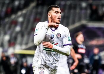 زكرياء أبوخلال يساهم في تأهل تولوز إلى نهائي كأس فرنسا