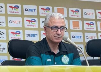 مدرب الرجاء مؤمن بقدرة فريقه على تجاوز الأهلي