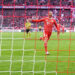بايرن يقسو على دورتموند برباعية ويتصدر البوندسليغا