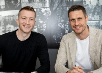 ريوس يجدد عقده مع بوروسيا دورتموند حتى 2024