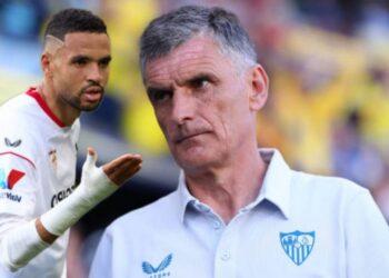 مدرب اشبيلية ينتقد يوسف النصيري رغم تألقه أمام سيلتا فيغو