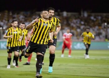 حمدالله يقود الاتحاد لصدارة الدوري السعودي ويرفع رصيده من الاهداف إلى 16 هدفا
