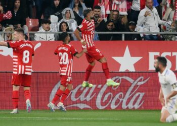 جيرونا يقسو على ريال مدريد ويقرب برشلونة من لقب الليغا