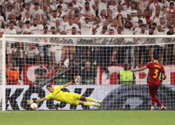 بونو يقود إشبيلية للفوز على روما والتتويج بلقب الدوري الأوروبي للمرة السابعة في تاريخه