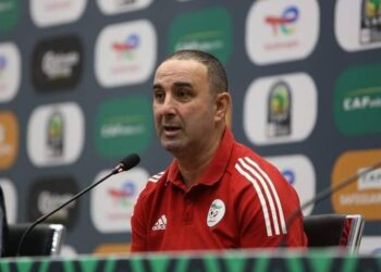 الكابرانات تقيل مدرب المنتخب الجزائري بعد الخسارة أمام أسود الأطلس