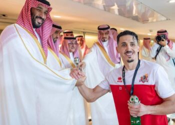 فيصل فجر ضمن التشكيلة المثالية للدوري السعودي رفقة رونالدو