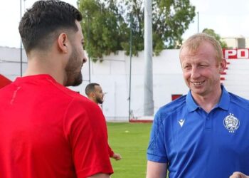 مدرب الوداد يكشف نواياه تجاه مقابلة صاندانز