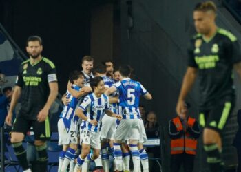سوسييداد يهزم ريال مدريد بثنائية مع الرأفة