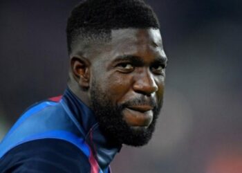 برشلونة يعلن فسخ عقد مدافعه الفرنسي أومتيتي
