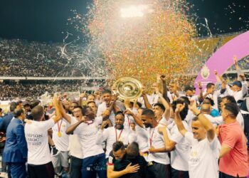 فوزي لقجع يهنئ الجيش الملكي التتويج بلقب البطولة الوطنية