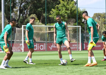 بالفيديو…المنتخب الوطني يجري اخر حصة تدريبية قبل لقاء الرأس الاخضر