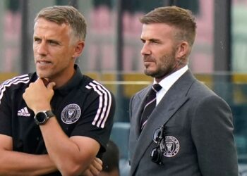 اقالة نيفيل من تدريب إنتر ميامي الأمريكي
