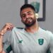 رياض محرز لاعبا للأهلي السعودي