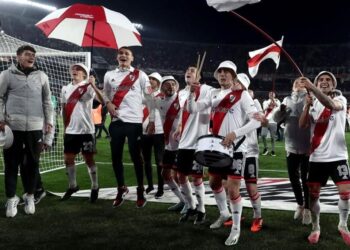 ريفر بليت يتوج بالدوري الأرجنتيني للمرة الـ38 في تاريخه