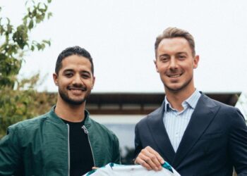 الأهلي السعودي يتعاقد مع المدرب الألماني ماثياس يايسله