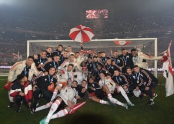 ريفر بليت يختتم مشواره في الدوري الأرجنتيني بالفوز على ريسينغ