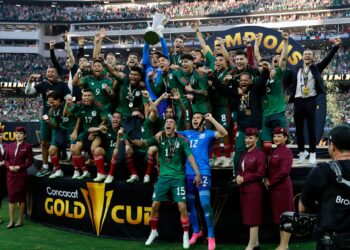 المنتخب المكسيكي يتوج بطلا للكأس الذهبية
