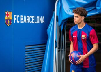 برشلونة يضم الجزهرة نوح درويش من فرايبورغ