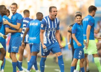 آلافيس يهزم إشبيلية طط في الدوري الإسباني