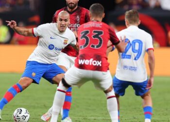 برشلونة يهزم ميلان استعدادا للموسم الجديد