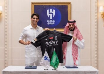 ياسين بونو:” أطمح لكتابة التاريخ في الدوري السعودي”