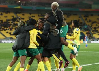 جنوب إفريقيا تهزم إيطاليا وتلحق بالسويد الى ثمن نهائي كأس العالم للسيدت