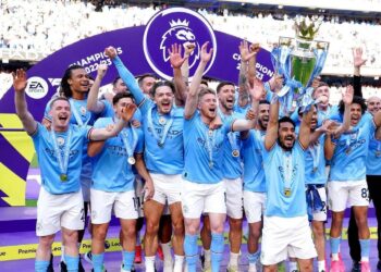 مانشستر سيتي يواجه بيرنلي في الجولة الافتتاحية من الدوري الإنجليزي