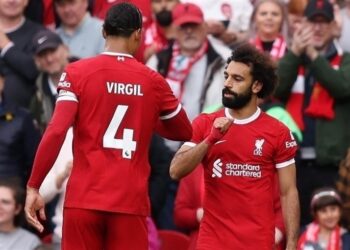 ليفربول يقفز لوصافة “البريميرليغ” والتعادل يحسم ديربي شمال لندن