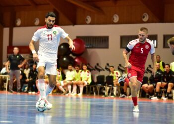 ردود الفعل بعد سحق المنتخب الوطني لكرة القدم داخل القاعة لنظيره الدنماركي