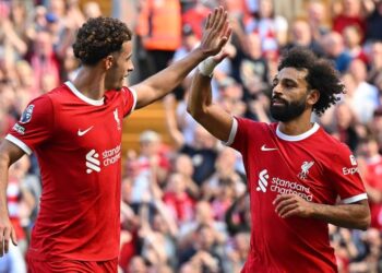 ليفربول يواصل انتصاراته في الدوري الإنجليزي
