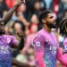 ميلان يعبر فيرونا ويقاسم إنتر صدارة الدوري الإيطالي