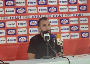 عادل رمزي:”كنت أتمنى تحقيق الفوز في افتتاح البطولة