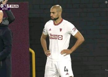 أول ظهور رسمي لسفيان أمرابط مع مانشستر يونايتد الإنجليزي