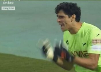 ياسين بونو ينقذ الهلال من هزيمة مدوية بالدوري السعودي
