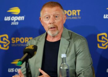 بوريس بيكر يأمل في تغيير نظام بطولة كأس ديفيز لفرق التنس