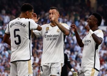 ريال مدريد يسحق أوساسونا ويحلق في صدارة الليغا