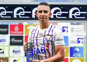 سفيان رحيمي يتوج بجائزة أفضل لاعب في مباراة فريقه أمام النصر.